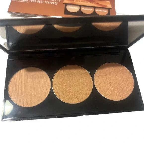 NIB Smashbox x Casey Holmes Spotlight Palette Gold - Picture 2 of 5
